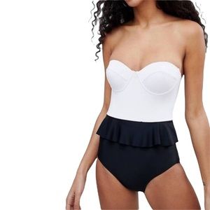 Amy Lynn one piece bathing suit extra small